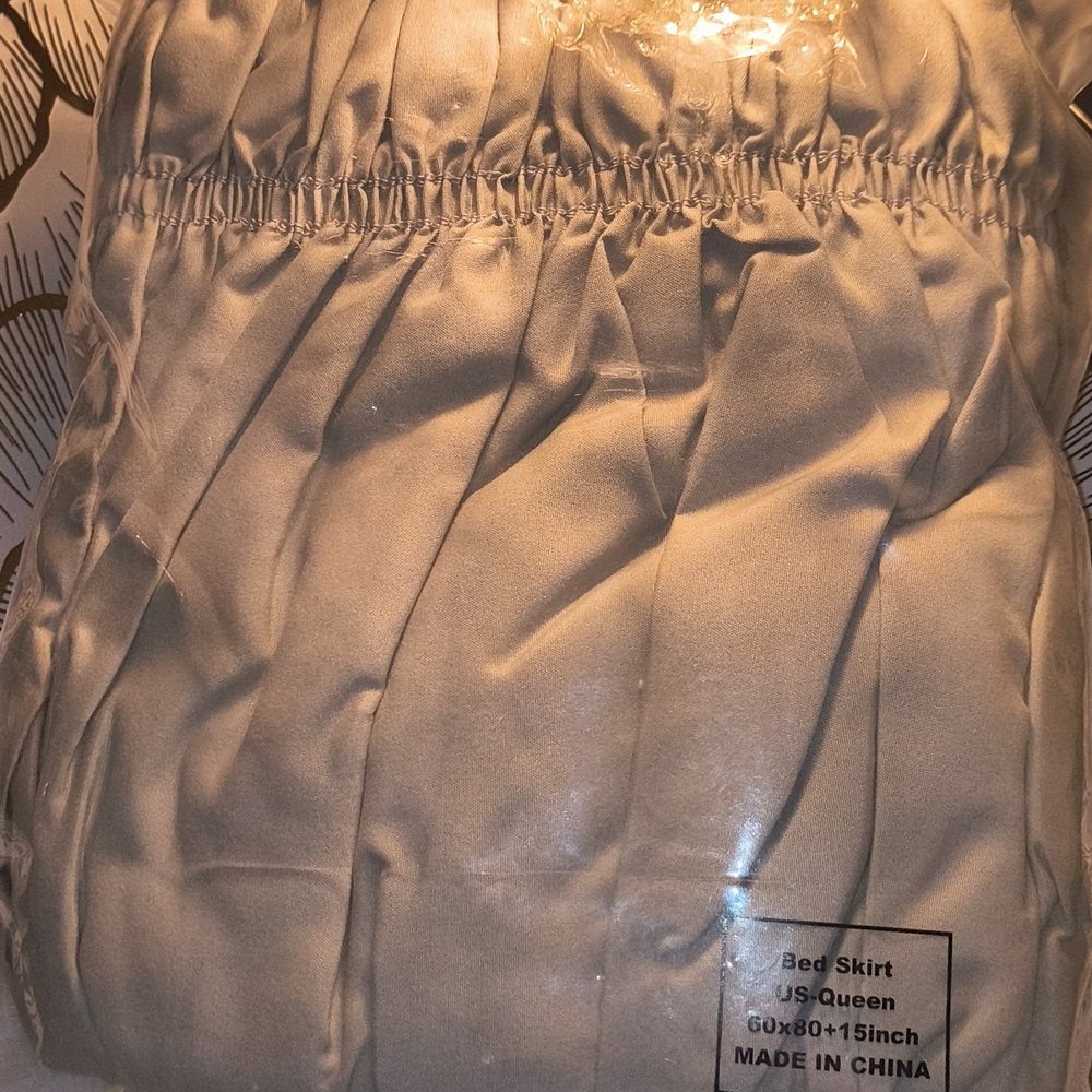 Queen Size Bed Skirt